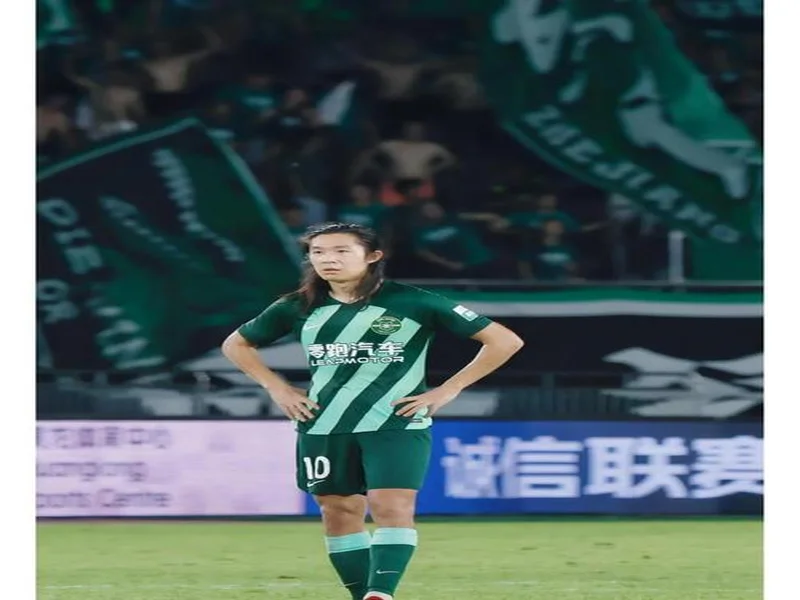 浙江球迷质疑：李提香还有油为什么要放走？明年准备吃散伙饭了？